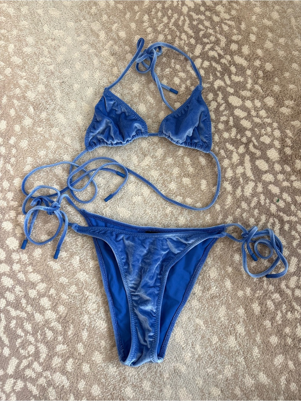 triangl swimwear Blue Velvet Tie-Side Triangle Bikini